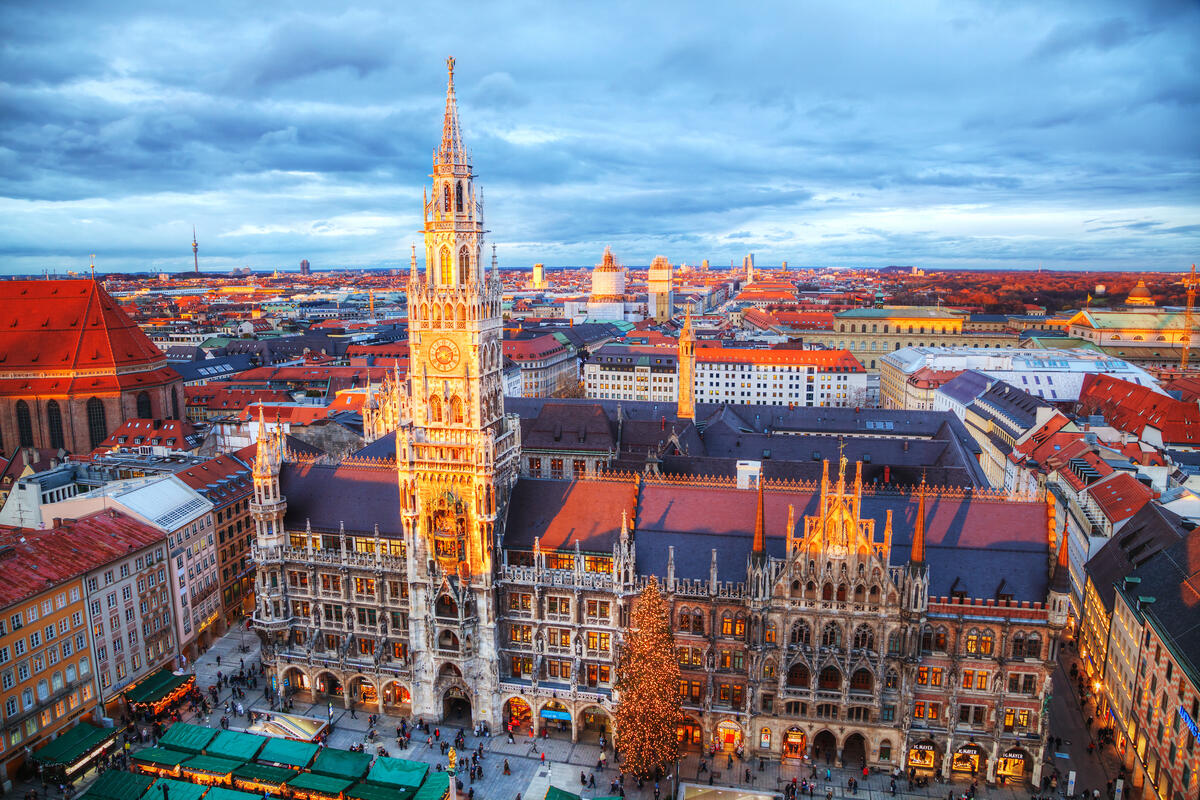 Marienplatz und Neues Rathaus von oben.
